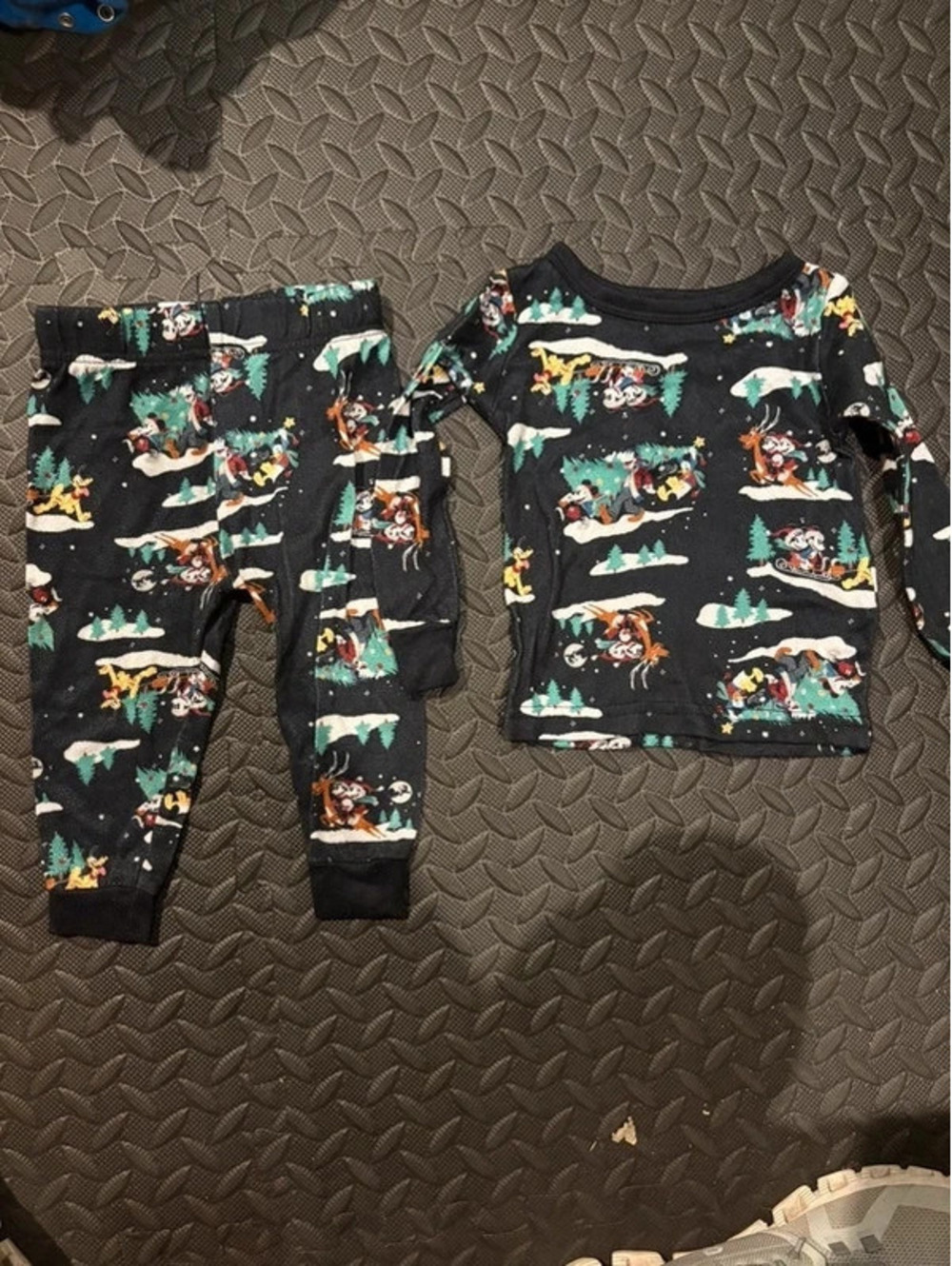 Disney Mickey & Friends Christmas 2pc Pajama Set 18M